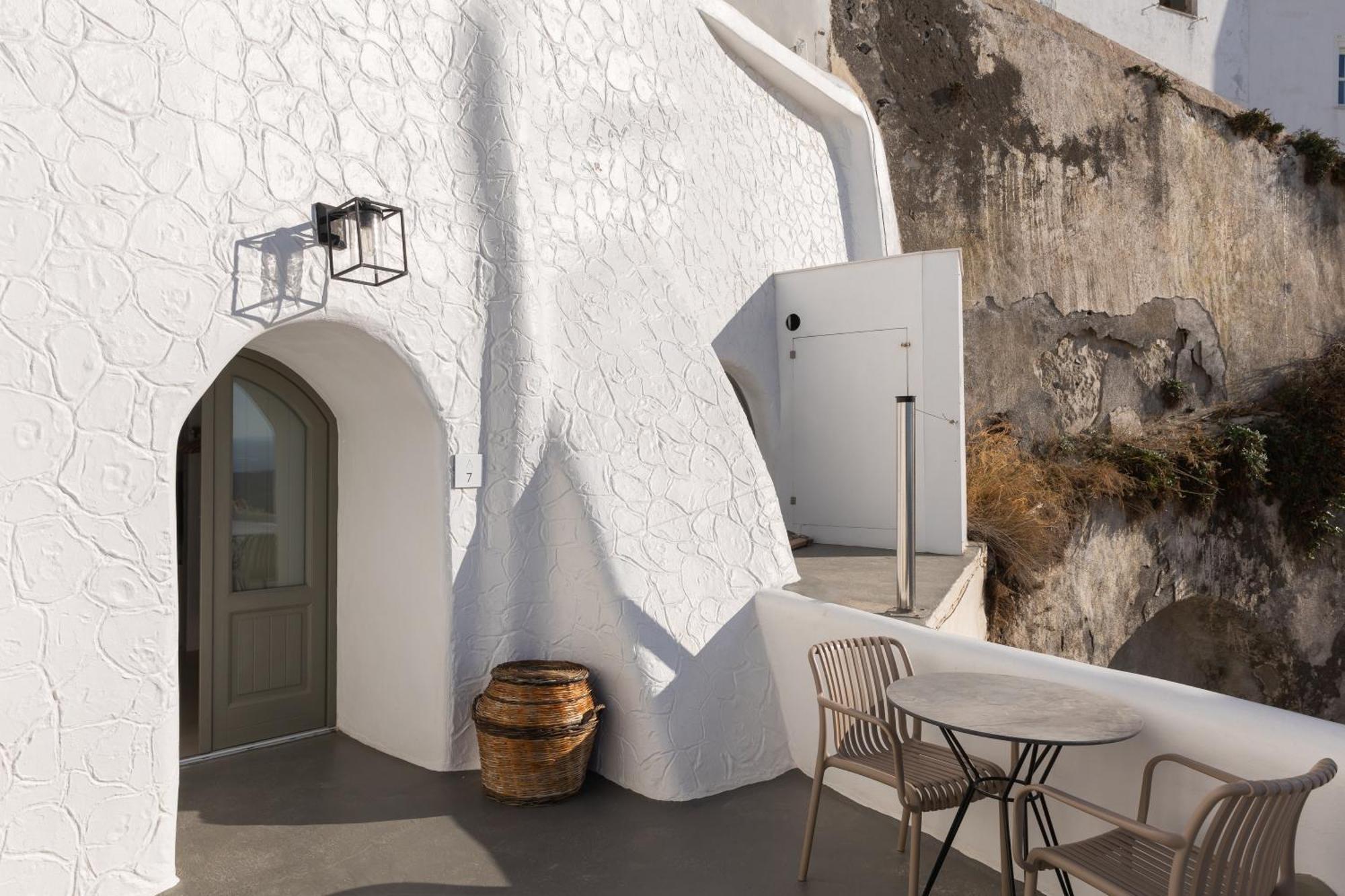 Aperto Suites - Adults Only Тира Экстерьер фото