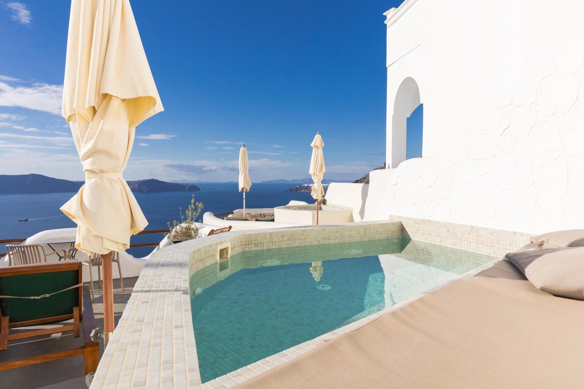 Aperto Suites - Adults Only Тира Экстерьер фото