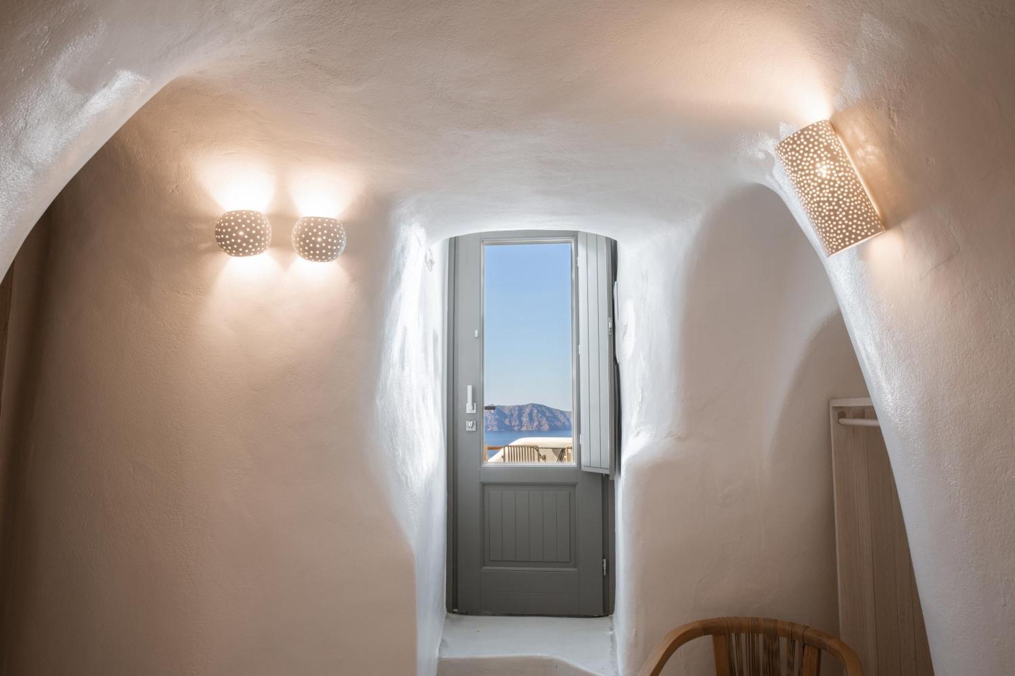 Aperto Suites - Adults Only Тира Экстерьер фото