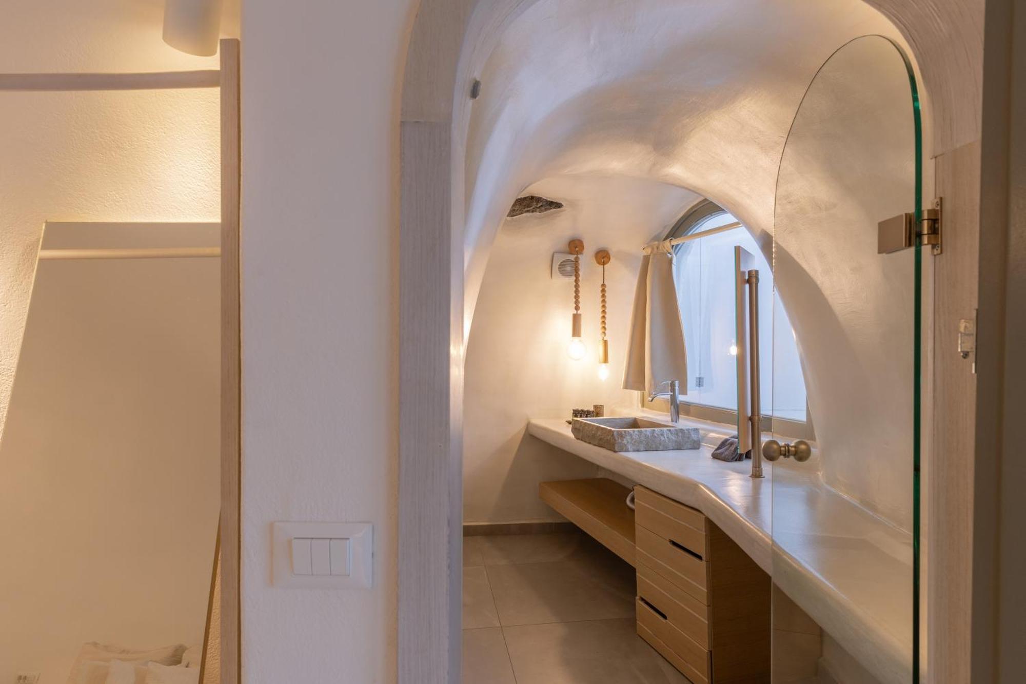 Aperto Suites - Adults Only Тира Экстерьер фото