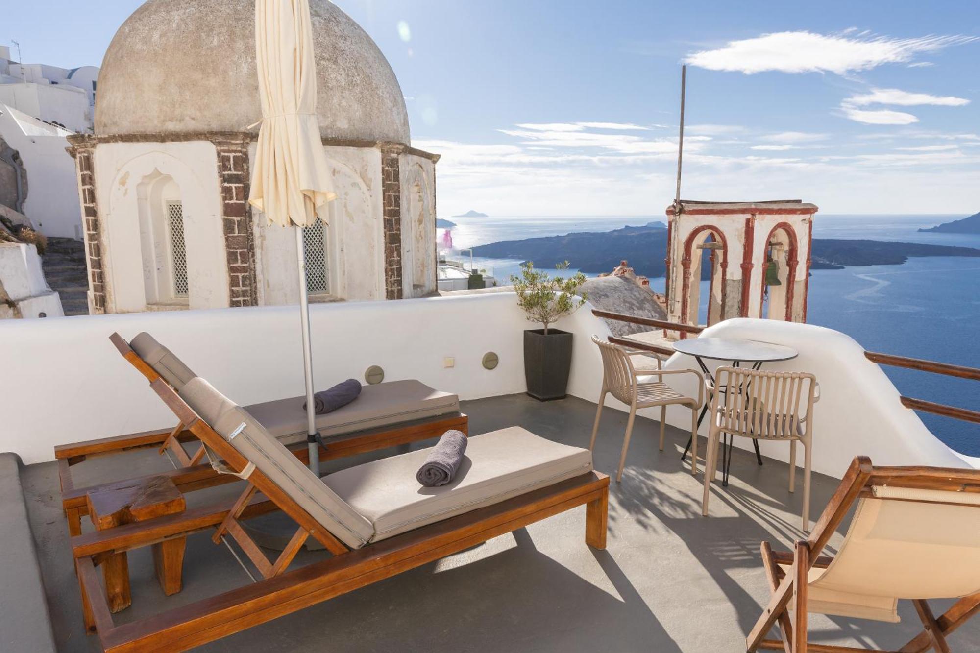 Aperto Suites - Adults Only Тира Экстерьер фото