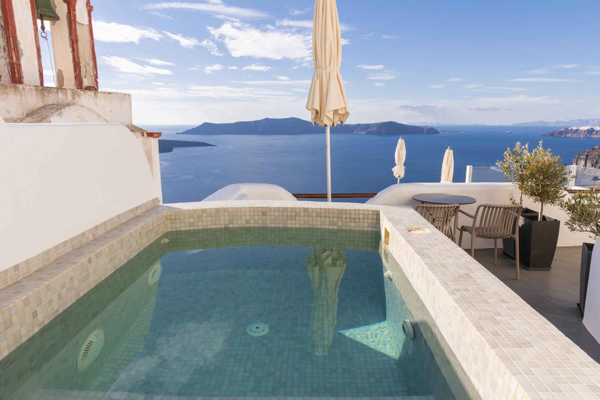 Aperto Suites - Adults Only Тира Экстерьер фото